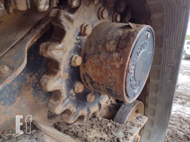 2022-deere-333g-image-26