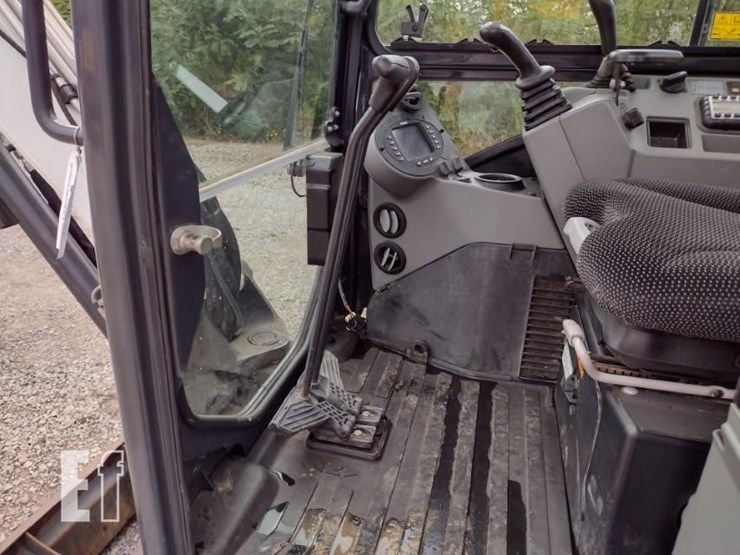bobcat-e35i-image-12