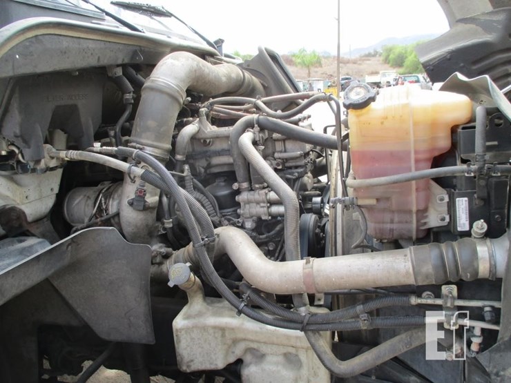 2014-international-prostar-image-5