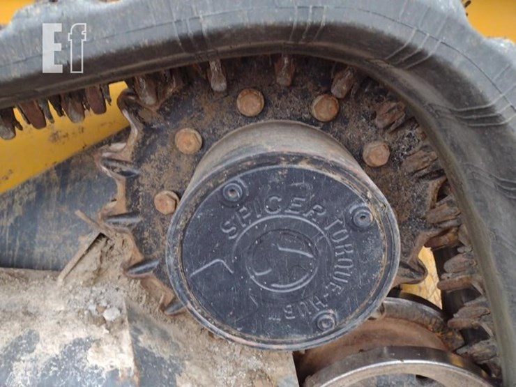2023-deere-325g-image-20