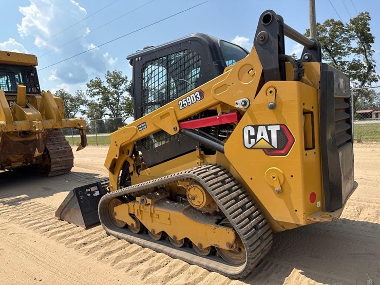 2023-caterpillar-259d3-image-8