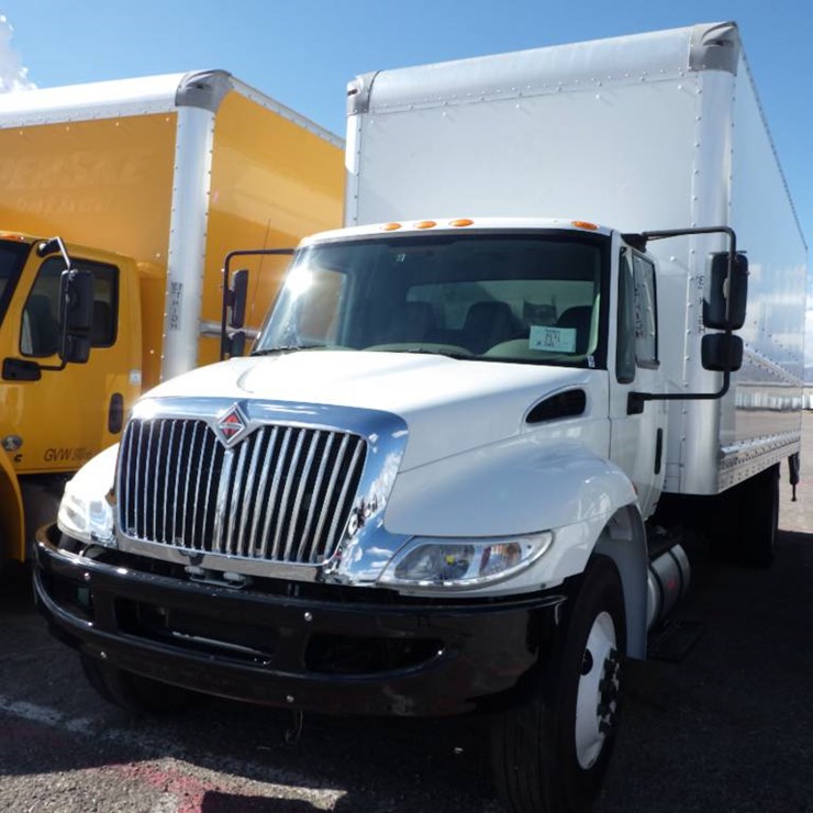 2019 INTERNATIONAL DURASTAR 4300