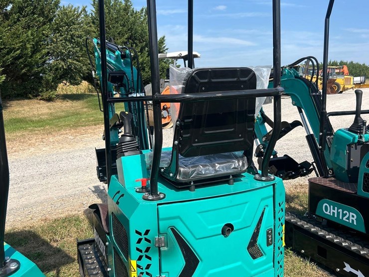 unused-cfg-industrial-mh12rx-mini-excavator-image-3