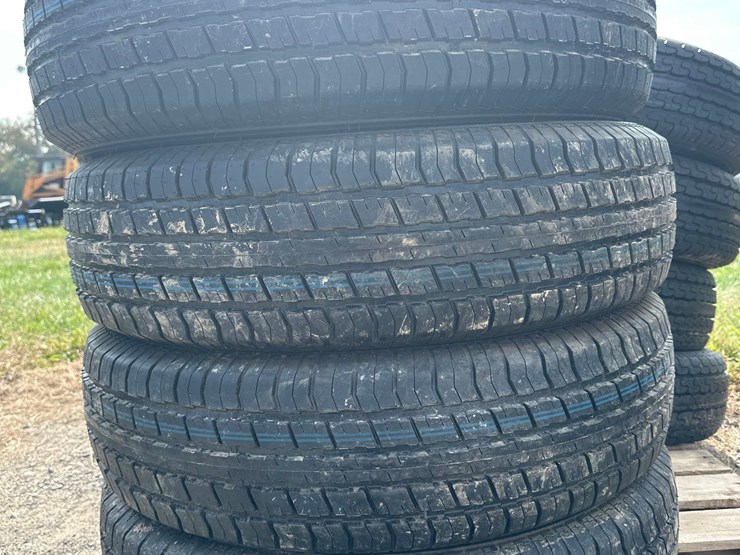 unused-set-of-4-st235/80r16-radial-trailer-tires-image-1