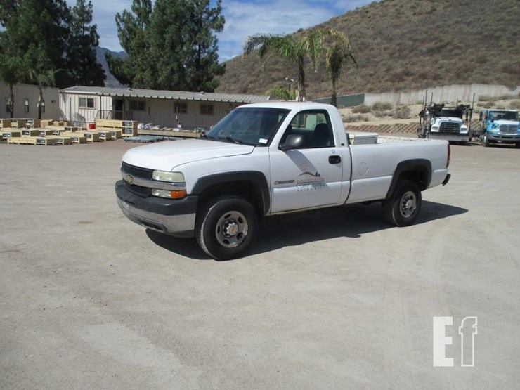 2002-chevrolet-2500-image-1