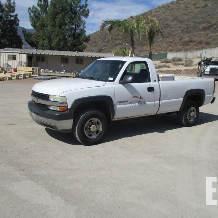 2002 CHEVROLET 2500