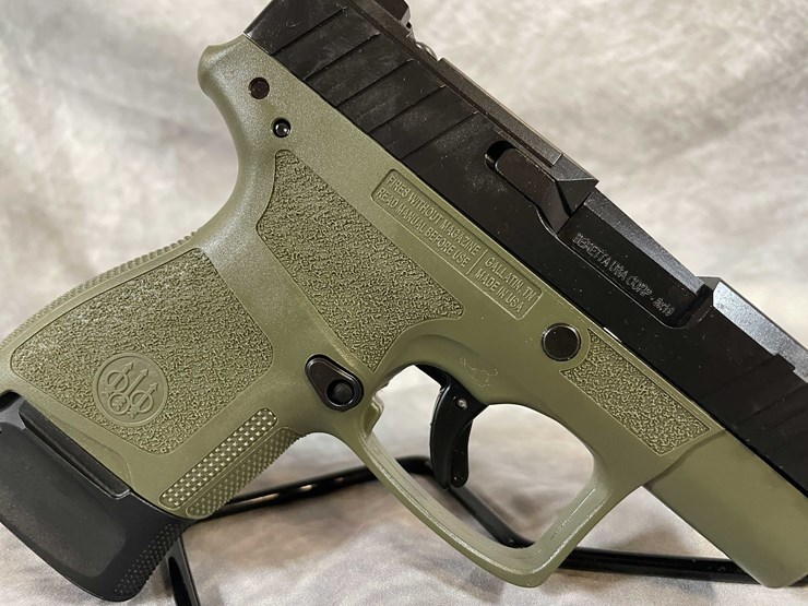#4785-•-beretta-apx-a1-compact-9mm-luger-pistol,-sn:-axc150906-image-10