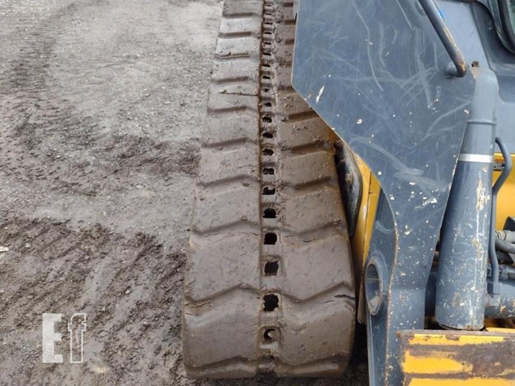 2022-deere-333g-image-23