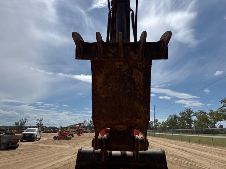 2014-caterpillar-324el-image-22