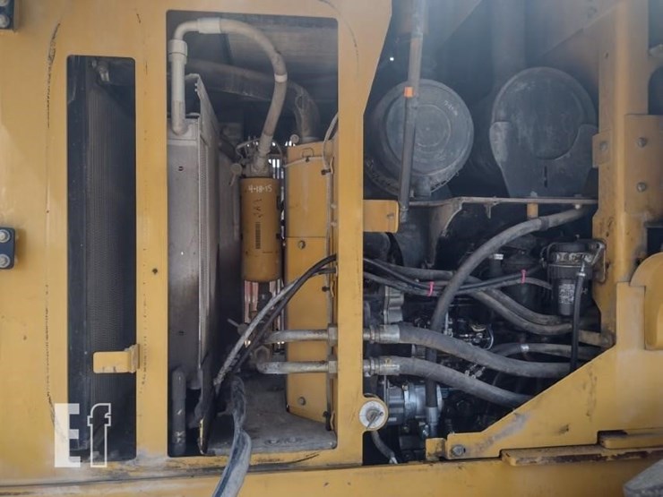 caterpillar-930g-image-26