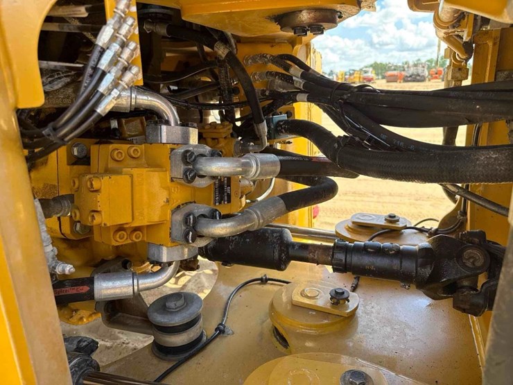 2019-caterpillar-926m-image-20