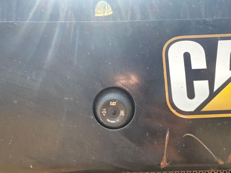 2023-caterpillar-259d3-image-18