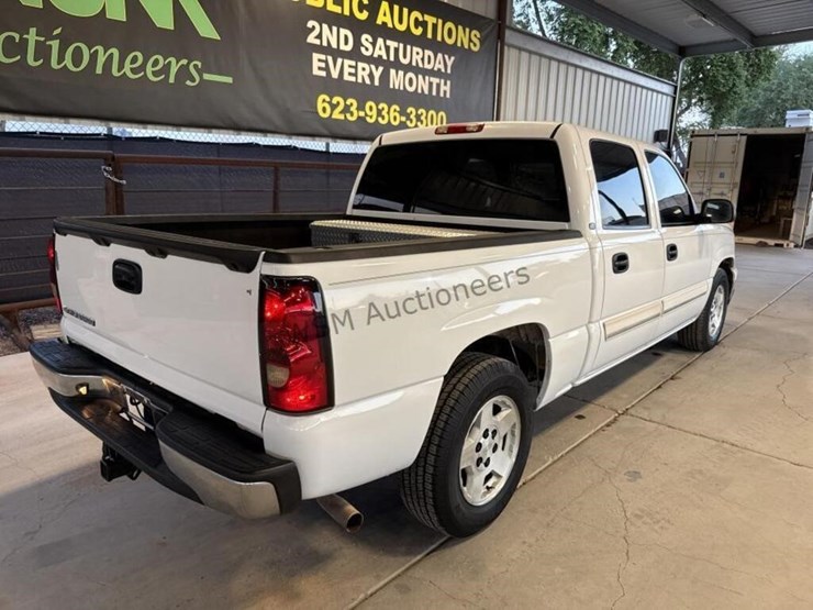 2007-chevrolet-silverado-1500-image-8