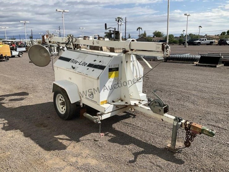coleman-engineering-rite-lite-towable-light-tower-image-4