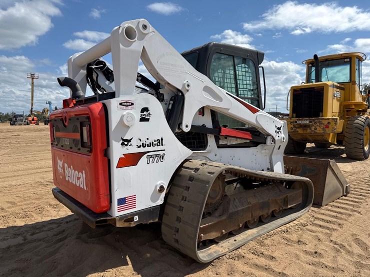 2020-bobcat-t770-image-6