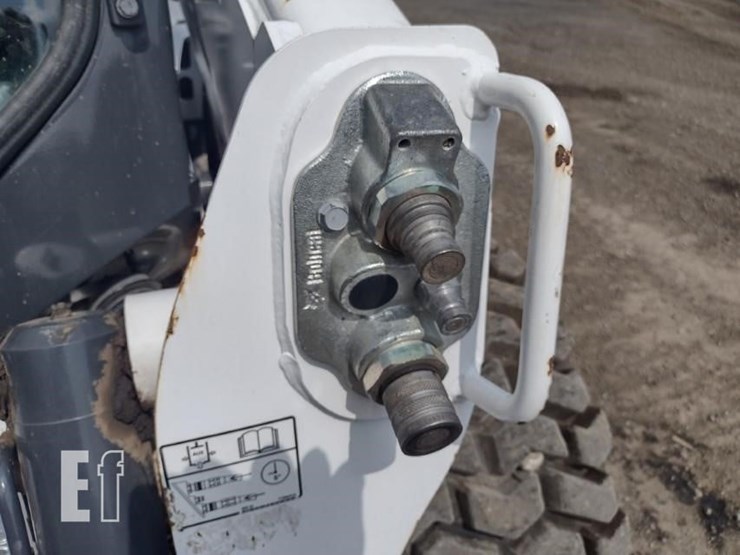 2022-bobcat-s740-image-17