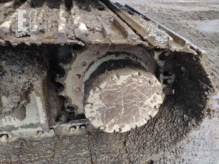 deere-120-image-31