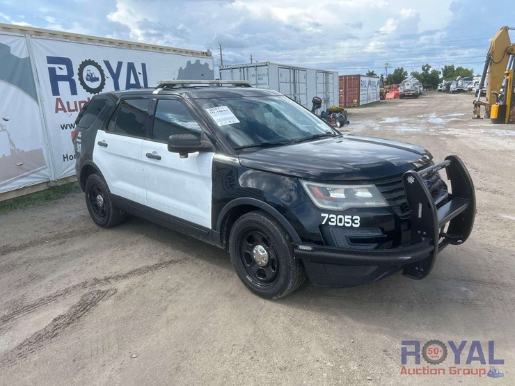 2017-ford-explorer-image-2