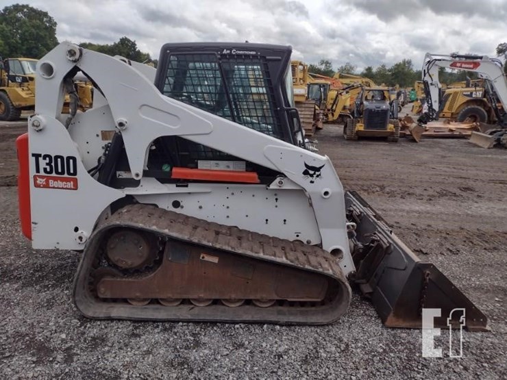 2007-bobcat-t300-image-3