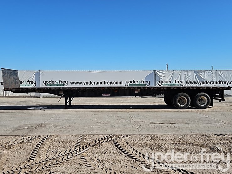 2004-clark-45'-tandem-axle-flatbed-trailer,-gvwr-66,500-lbs-image-2