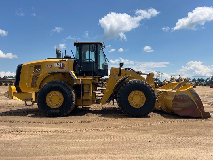 2022-caterpillar-980-image-5
