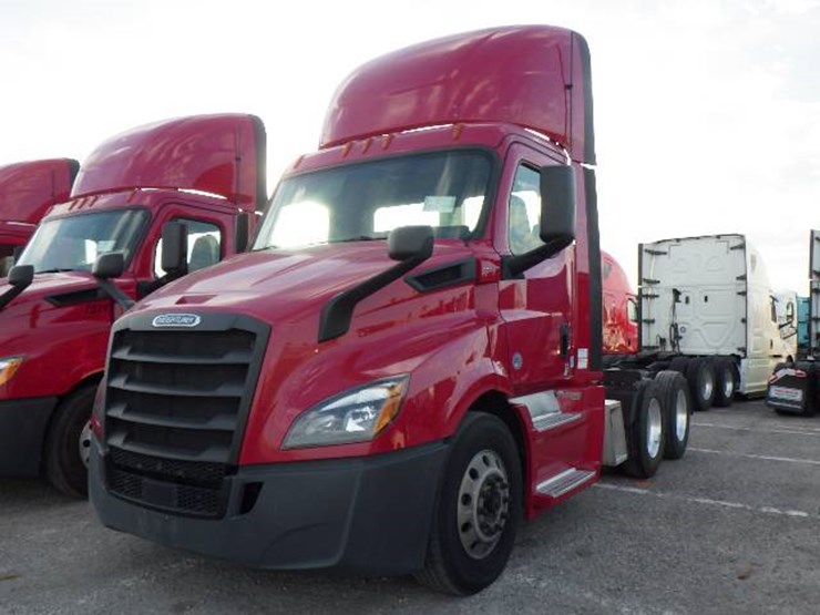 2019-freightliner-cascadia-116-image-1