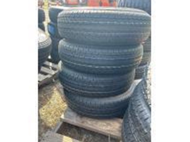unused-set-of-4-st205/75r15-radial-trailer-tires-image-1