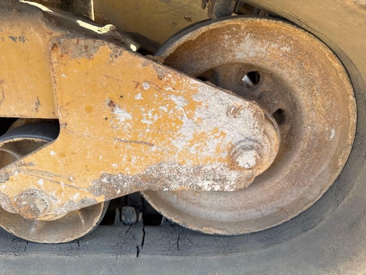 2012-caterpillar-259b3-image-14