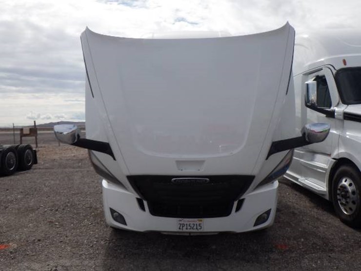 2024-freightliner-cascadia-126-image-13