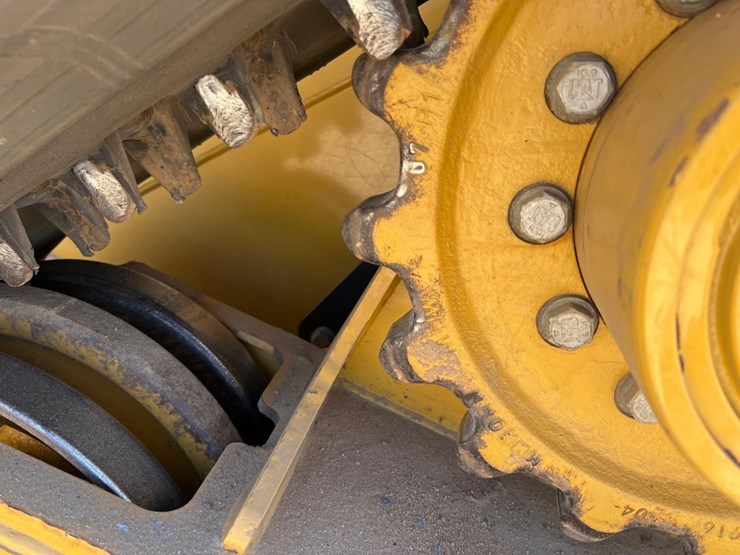 2023-caterpillar-299d3-xe-image-14