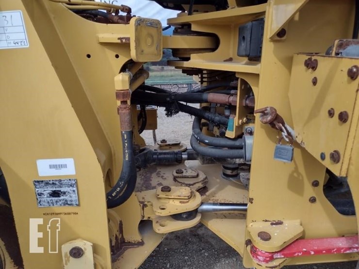 2020-caterpillar-930m-image-30