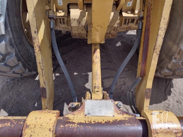 2002-caterpillar-938g-image-17