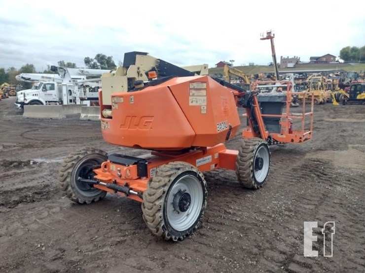 2016-jlg-340aj-image-27
