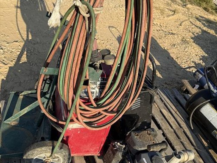 lincoln-electric-ac-225-arc-welder-&-pallet-contents-image-5