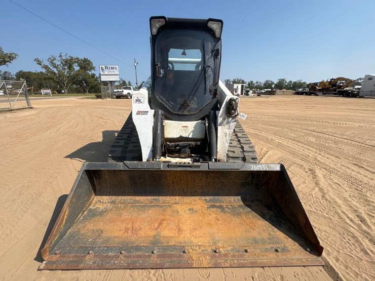 2020-bobcat-t870-image-3