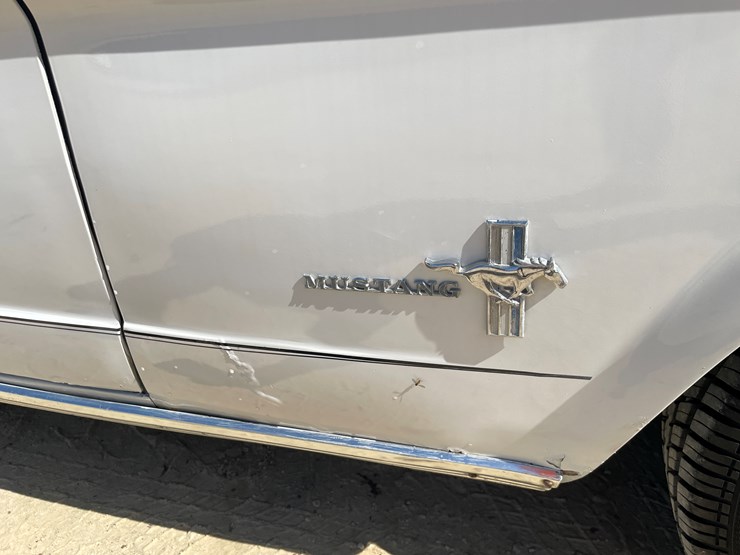 #7017-•-1966-ford-mustang-convertible-(downing,-wi)-(has-wi-title)-image-41