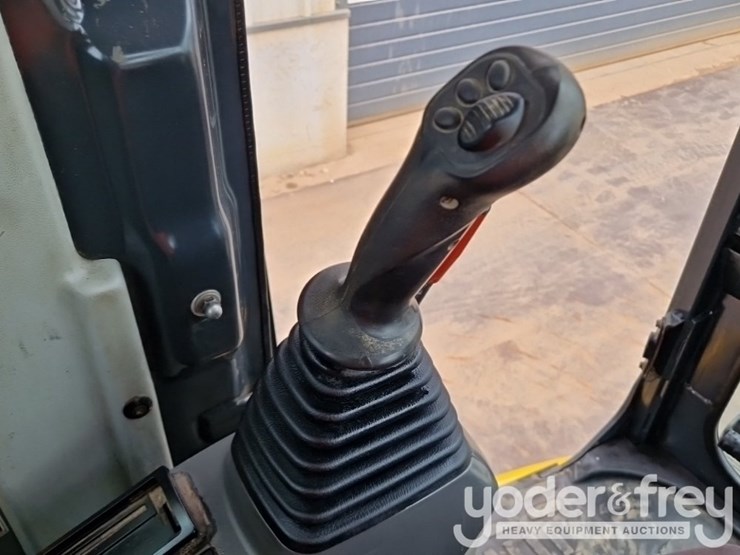 2014-komatsu-pc80mr-3-image-52