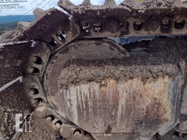 deere-120-image-35
