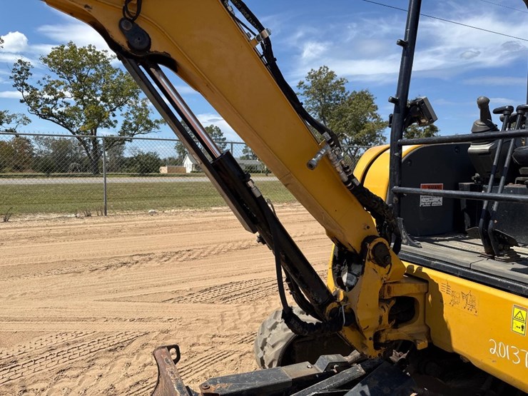 2020-caterpillar-303.5e2-cr-image-20