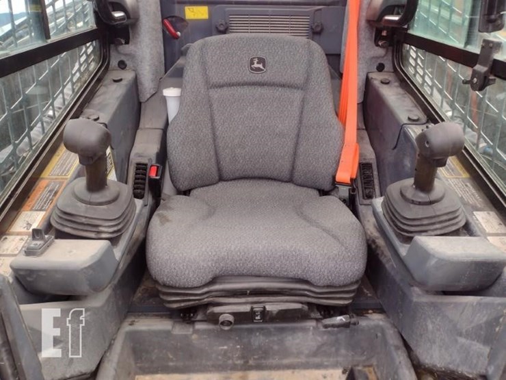 2023-deere-333g-image-11