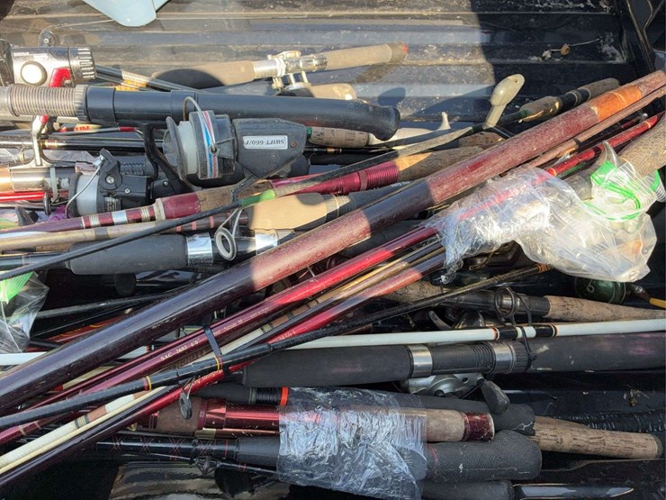 numerous-fishing-dos-reels-and-tackle-image-2