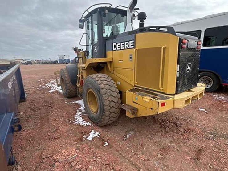 2014-deere-624k-image-5