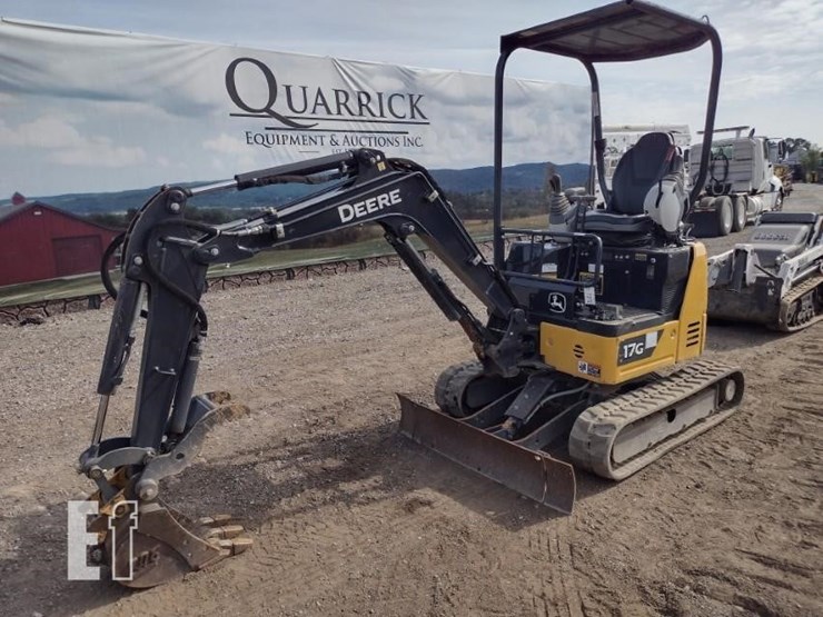 2022-deere-17g-image-44