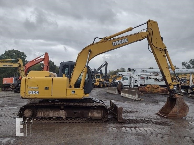 2006-deere-120c-image-3