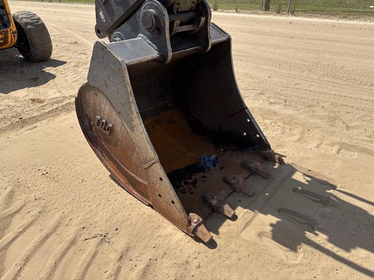 2012-deere-160g-lc-image-28