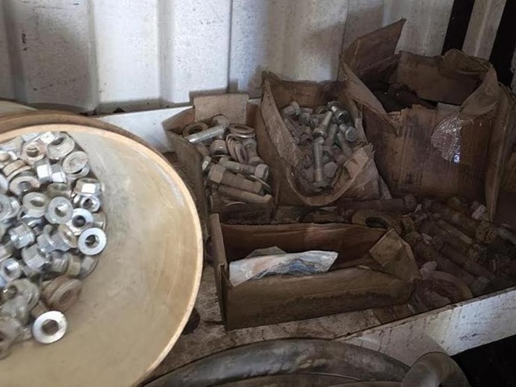tool-house-with-contents-image-23