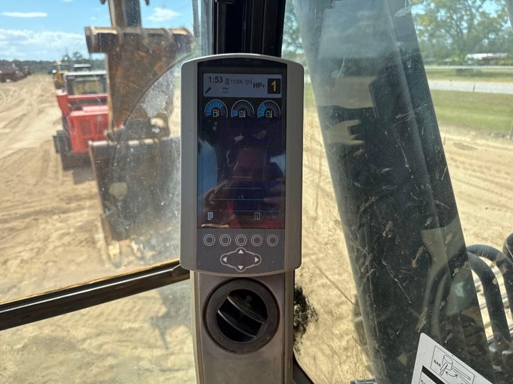 2014-caterpillar-324el-image-37