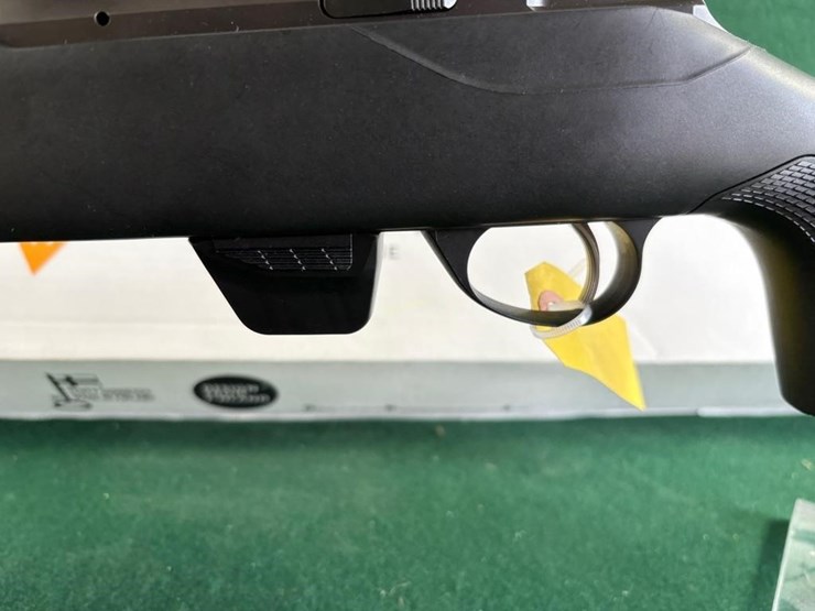 tikka-beretta-t1x-22lr-rifle-image-12