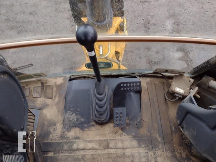 2015-deere-310k-image-13