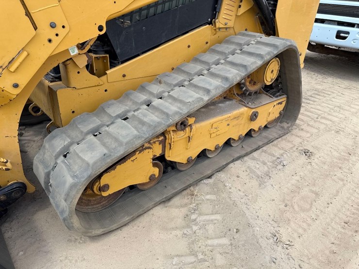 2020-caterpillar-299d3-xe-image-9